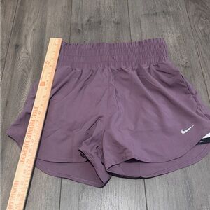 NWT Nike One Women's Dri-FIT Ultra High Waisted 3” Brief Lined Lilac Size M